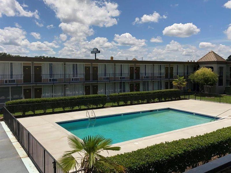 Days Inn By Wyndham Goldsboro Exterior foto