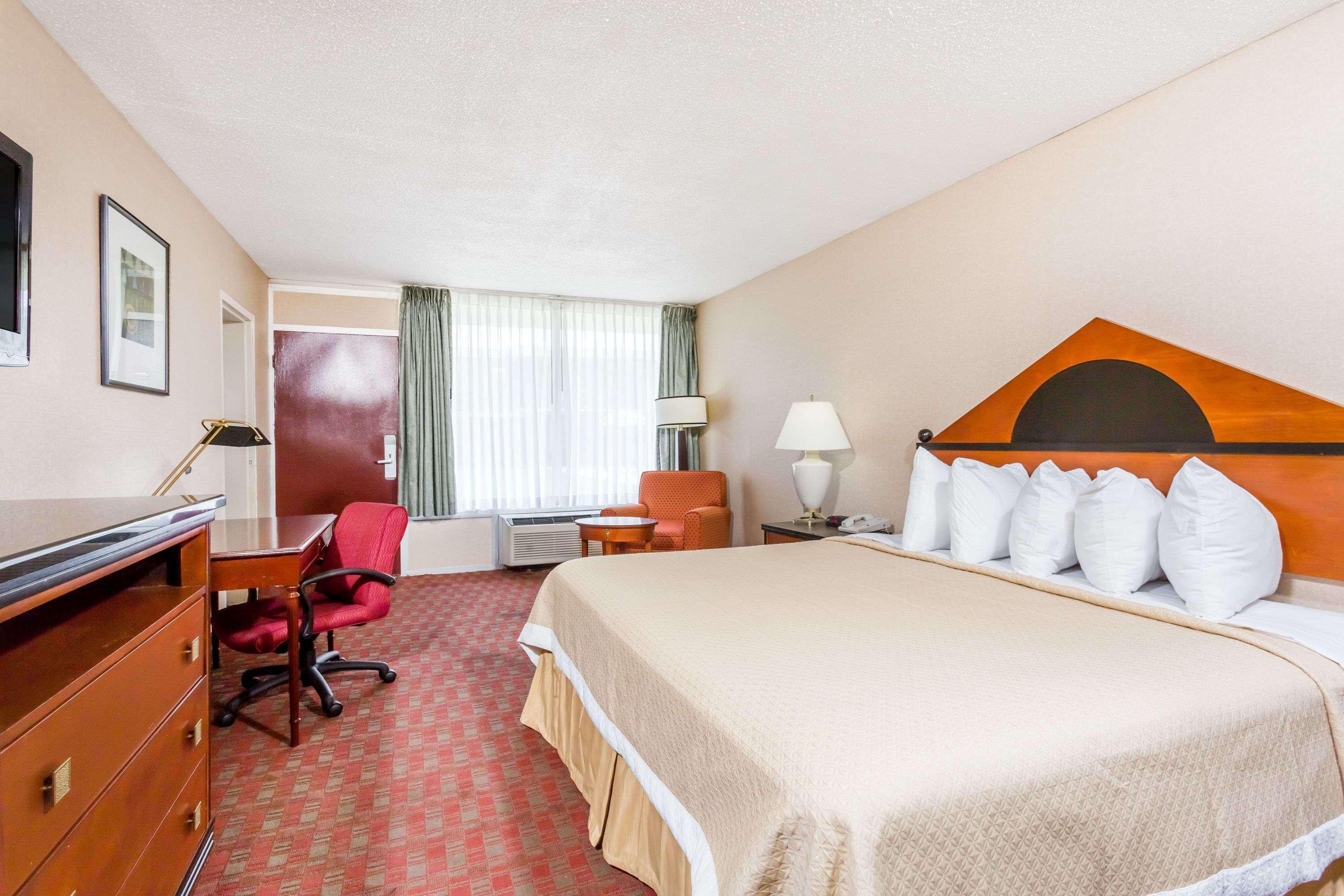 Days Inn By Wyndham Goldsboro Exterior foto