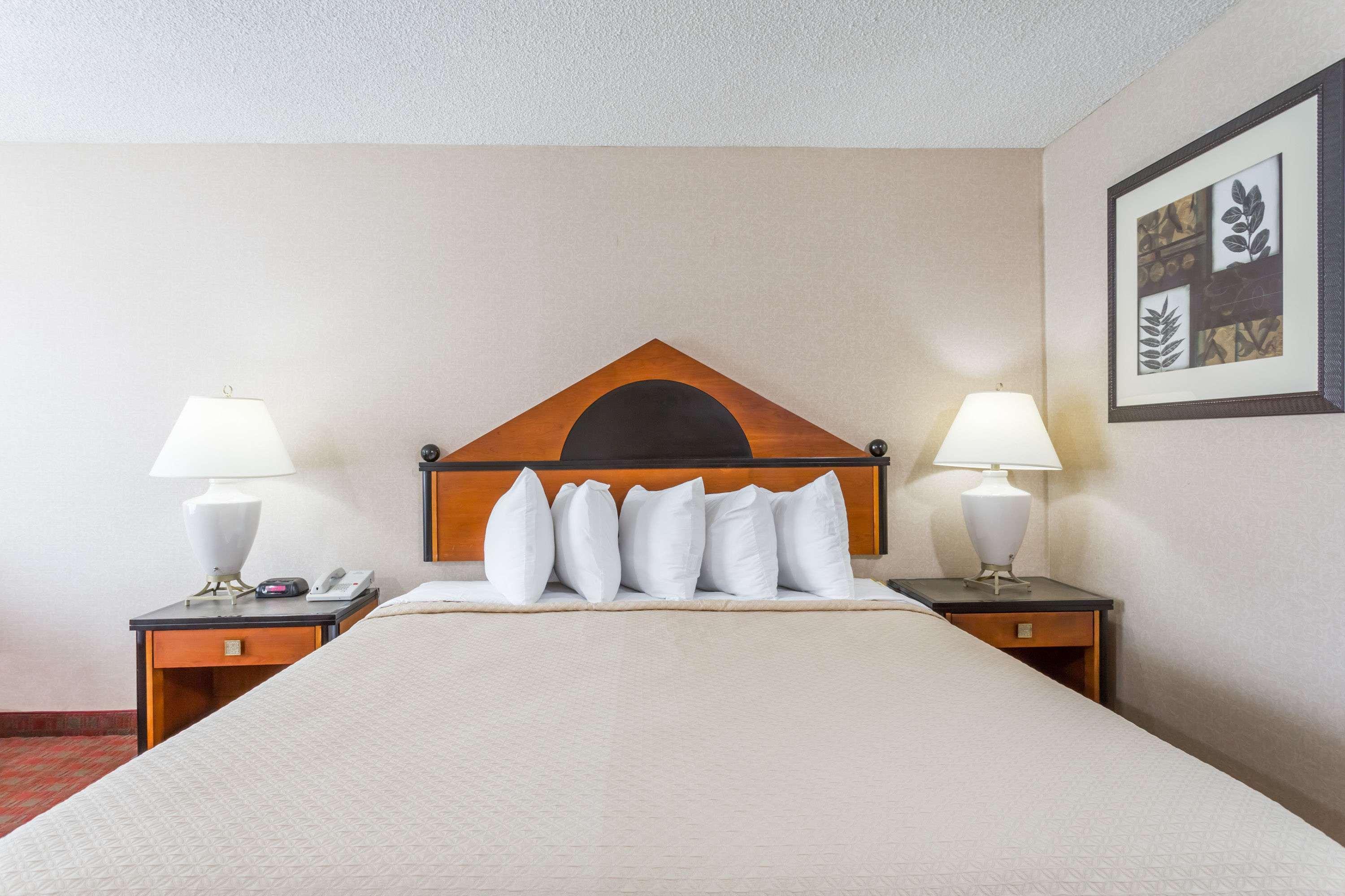 Days Inn By Wyndham Goldsboro Exterior foto